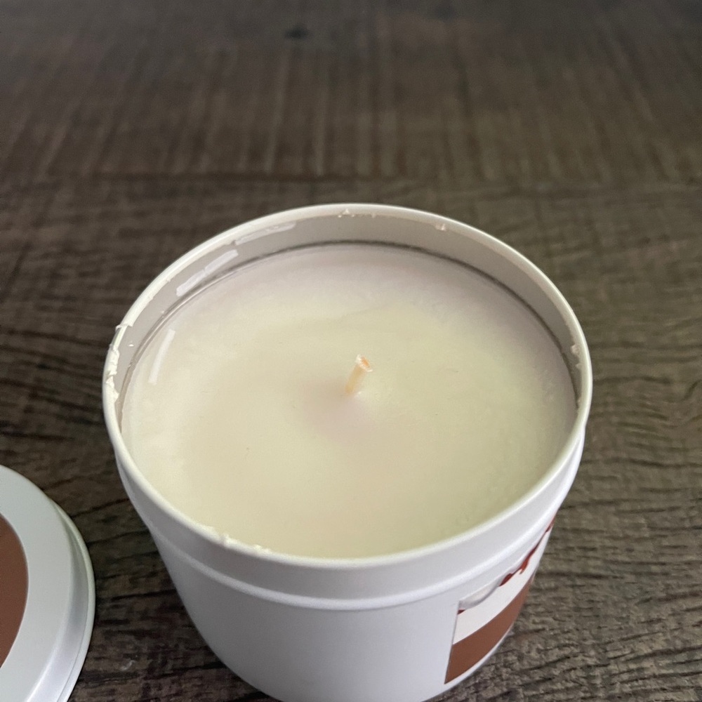Daily Grind-Very Merry candle - Picture 2 of 2